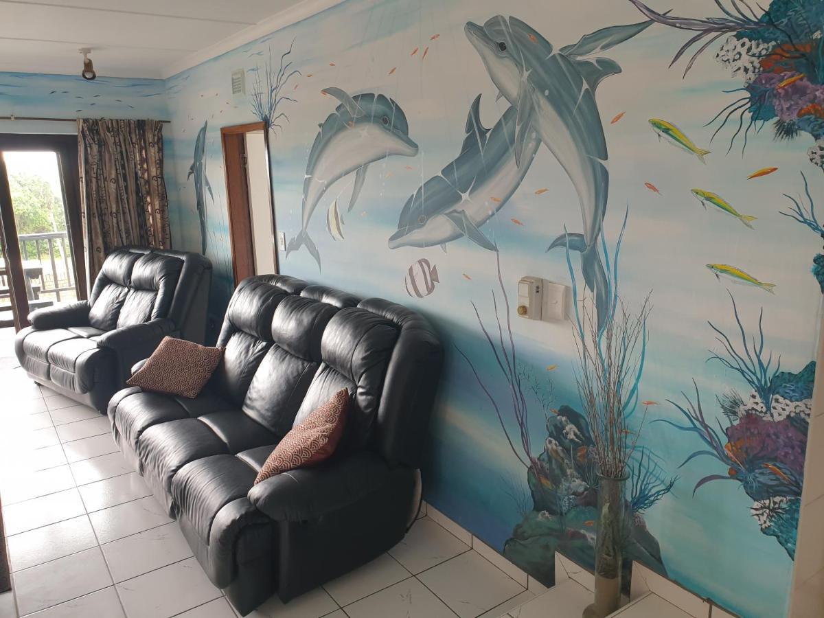 Deep Blue Guest House Amanzimtoti Eksteriør billede
