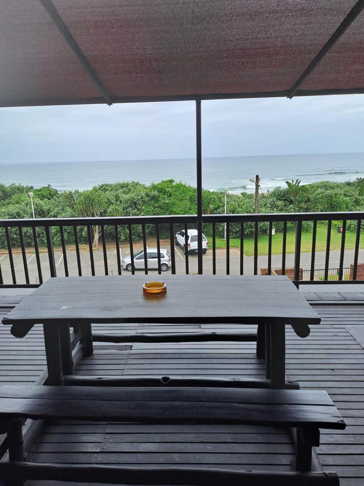 Deep Blue Guest House Amanzimtoti Eksteriør billede